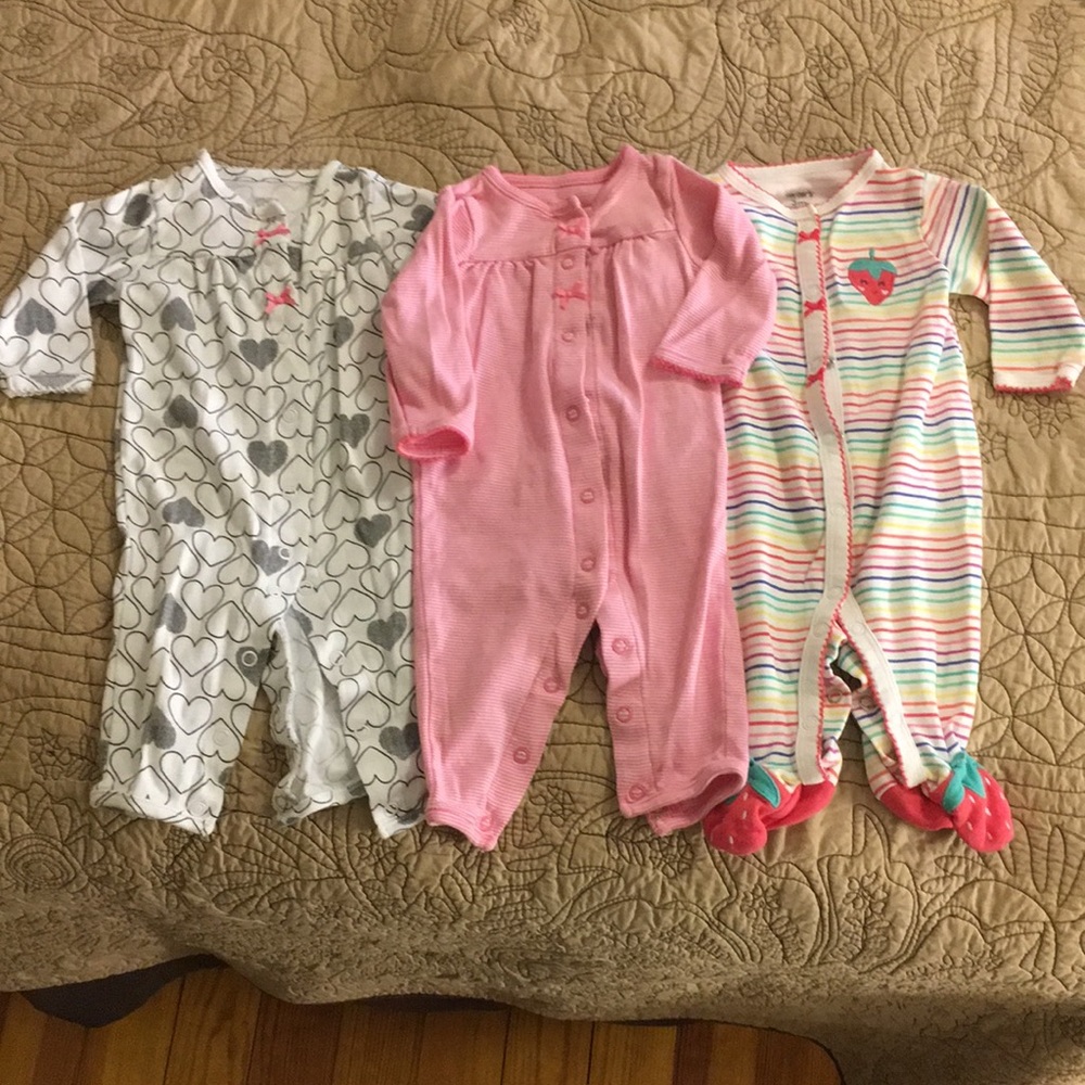 Three 3M Carter’s sleep and play snap pajamas